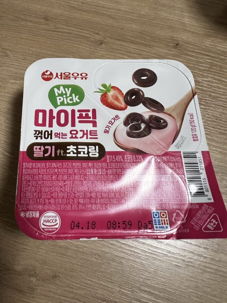 韓国のヨーグルト（ソウル牛乳のマイピック いちご×チョコリング）